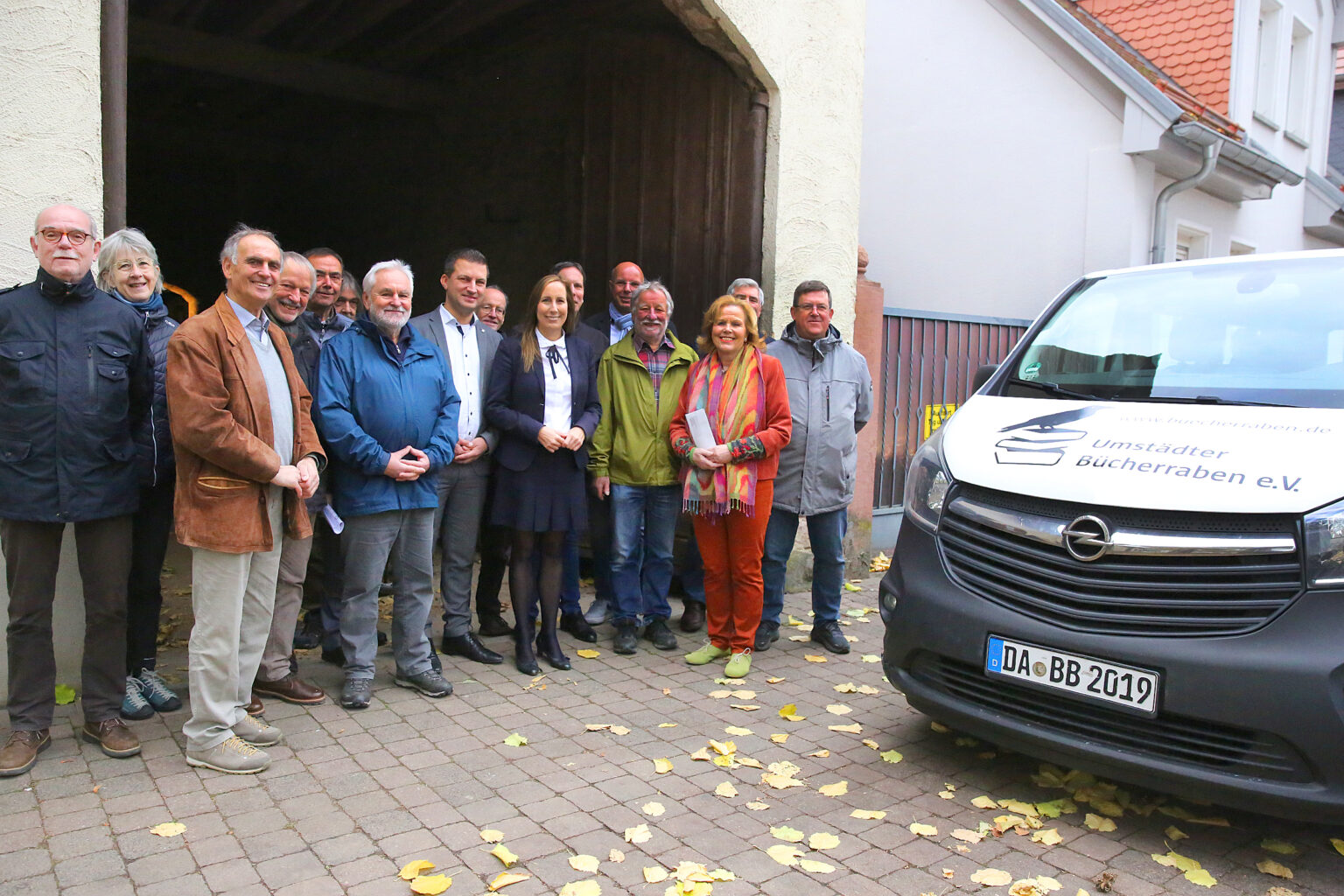 Auszeichnung Alltagshelden durch Landtagspraesidentin Wallmann (Bildmitte) 2023